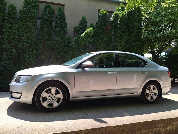 automobili skoda octavia a7 ambition 16 tdi