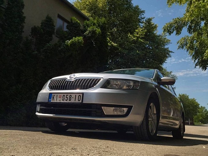 automobili skoda octavia a7 ambition 16 tdi