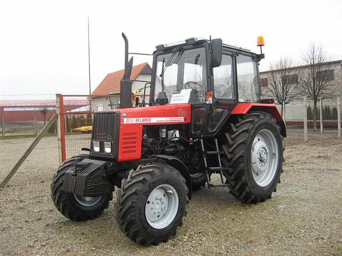 traktori belarus 1025 eurolux - novo
