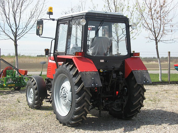 traktori belarus 820 standard - novo