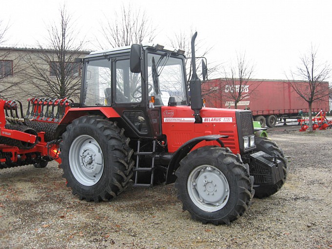 traktori belarus 892 eurolux - novo