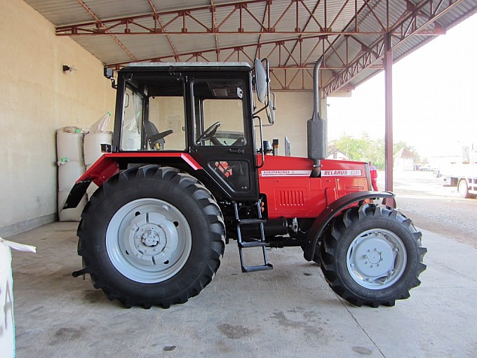 traktori belarus 892 ravan most - 69h