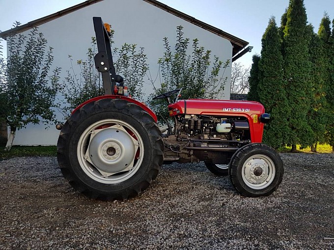 traktori imt 5393