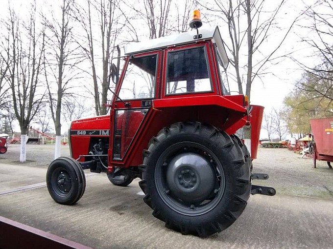 traktori imt imt 549