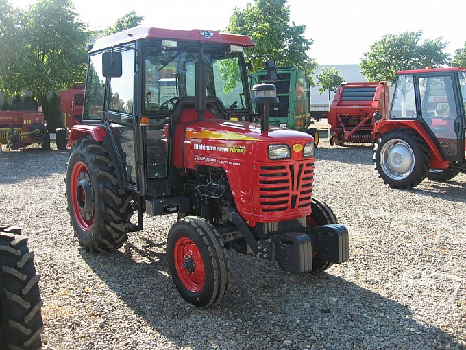 traktori mahindra 595 di turbo