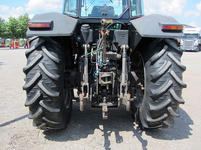 traktori massey ferguson 8160